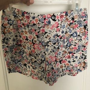 Shorts, size 4